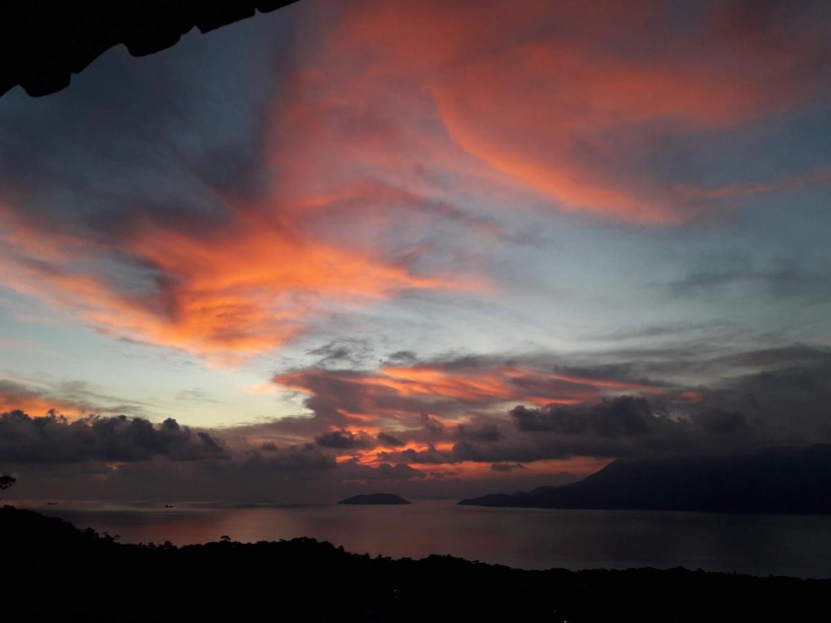 Chale Por Do Sol Lodge Ilhabela